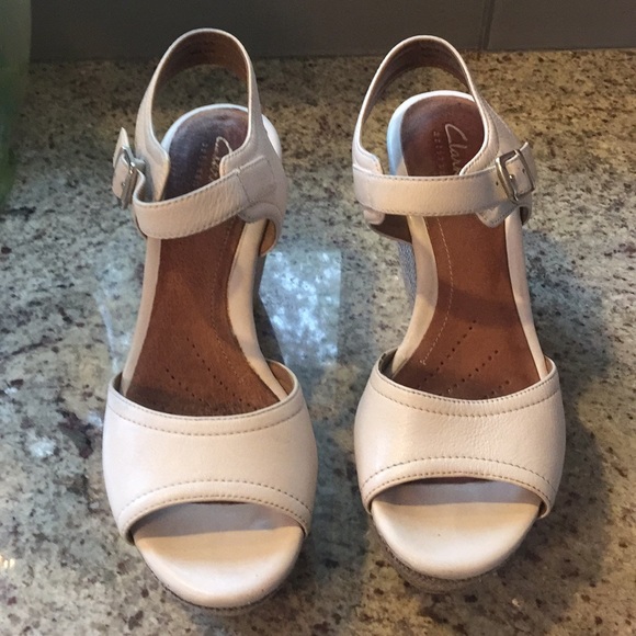 clarks platform sandals